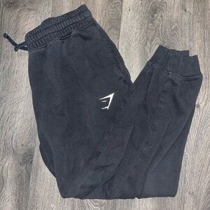 Black M men’s gymshark joggers